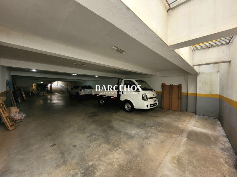 Sala com 16 banheiros e 1396m² à venda no bairro Moinhos de Vento, Porto Alegre