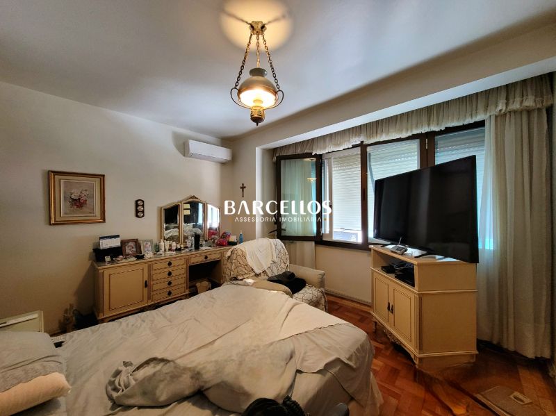 Apto com 3 quartos, 4 banheiros e 170m² à venda no bairro Centro, Porto Alegre