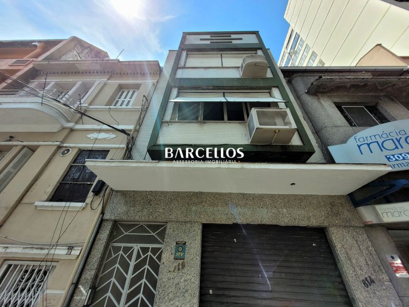 Apto com 3 quartos, 4 banheiros e 170m² à venda no bairro Centro, Porto Alegre