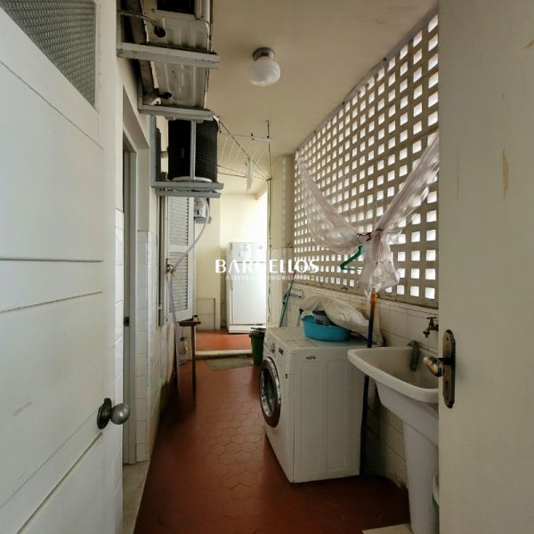 Apto com 4 quartos, 3 banheiros e 207m² à venda no bairro Centro, Porto Alegre