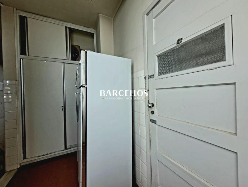 Apto com 4 quartos, 3 banheiros e 207m² à venda no bairro Centro, Porto Alegre
