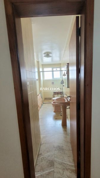 Apto com 4 quartos, 3 banheiros e 207m² à venda no bairro Centro, Porto Alegre