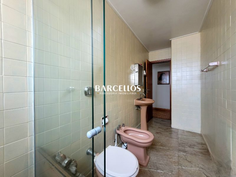 Apto com 4 quartos, 3 banheiros e 207m² à venda no bairro Centro, Porto Alegre