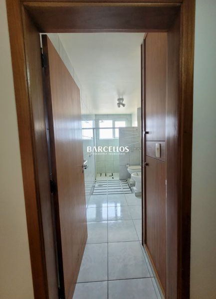 Apto com 4 quartos, 3 banheiros e 207m² à venda no bairro Centro, Porto Alegre