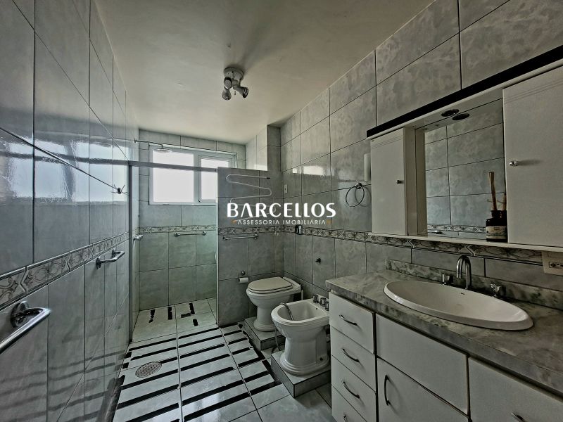 Apto com 4 quartos, 3 banheiros e 207m² à venda no bairro Centro, Porto Alegre