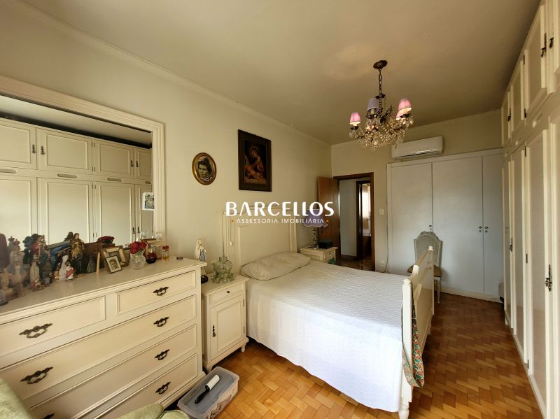 Apto com 4 quartos, 3 banheiros e 207m² à venda no bairro Centro, Porto Alegre