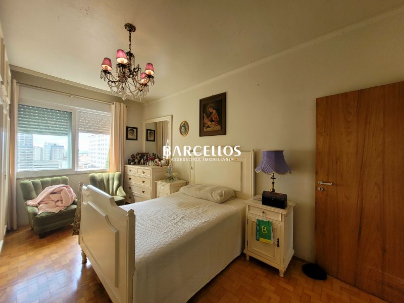 Apto com 4 quartos, 3 banheiros e 207m² à venda no bairro Centro, Porto Alegre