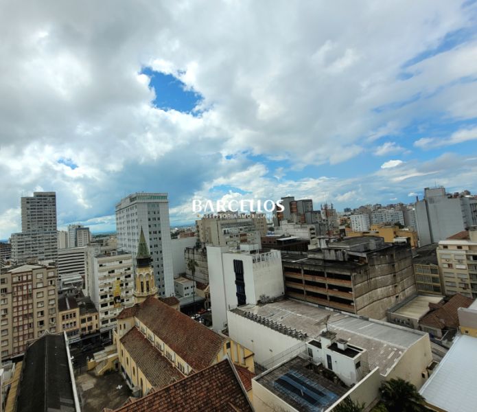 Apto com 4 quartos, 3 banheiros e 207m² à venda no bairro Centro, Porto Alegre