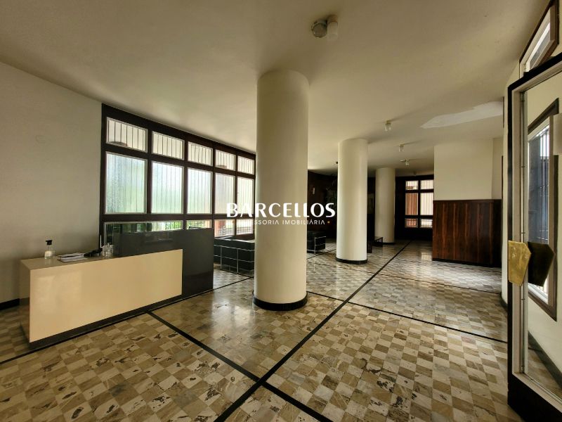 Apto com 4 quartos, 3 banheiros e 207m² à venda no bairro Centro, Porto Alegre