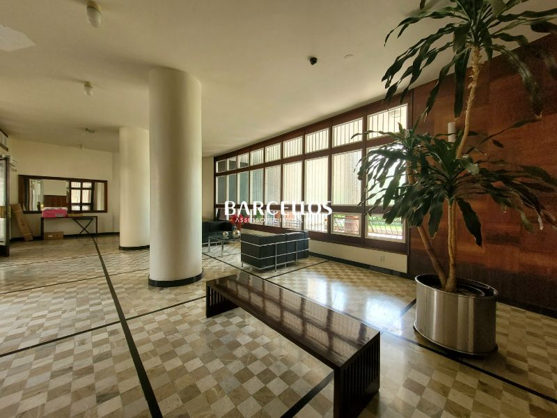 Apto com 4 quartos, 3 banheiros e 207m² à venda no bairro Centro, Porto Alegre