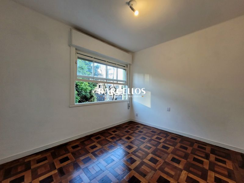 Apto com 3 quartos, 2 banheiros e 80m² à venda no bairro Sao Geraldo, Porto Alegre