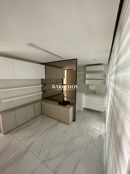 Sala com 1 quarto, 1 banheiro e 56m² à venda no bairro Floresta, Porto Alegre