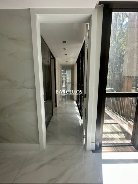 Sala com 1 quarto, 1 banheiro e 56m² à venda no bairro Floresta, Porto Alegre
