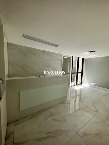 Sala com 1 quarto, 1 banheiro e 56m² à venda no bairro Floresta, Porto Alegre
