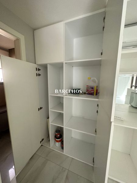 Sala com 1 quarto, 1 banheiro e 56m² à venda no bairro Floresta, Porto Alegre