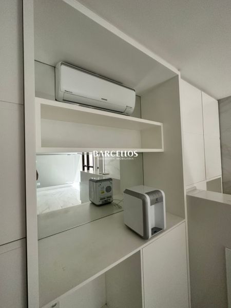Sala com 1 quarto, 1 banheiro e 56m² à venda no bairro Floresta, Porto Alegre