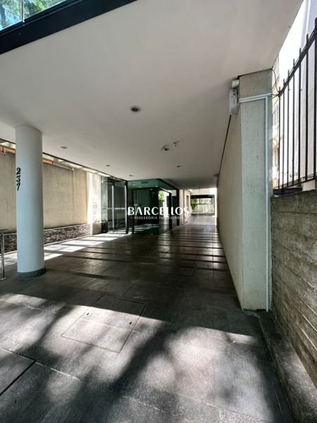 Sala com 1 quarto, 1 banheiro e 56m² à venda no bairro Floresta, Porto Alegre