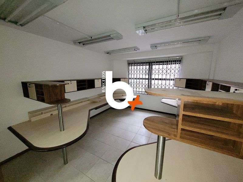 Sala com 1 quarto, 1 banheiro e 29m² à venda no bairro Centro, Porto Alegre