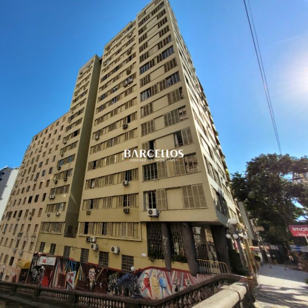 Apto com 3 quartos, 4 banheiros e 163m² à venda no bairro Centro, Porto Alegre