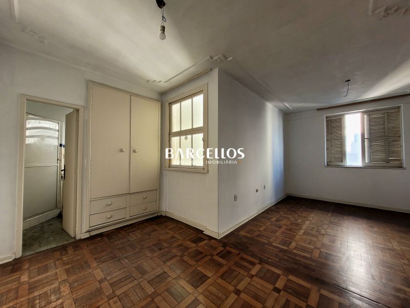 Apto com 3 quartos, 4 banheiros e 163m² à venda no bairro Centro, Porto Alegre