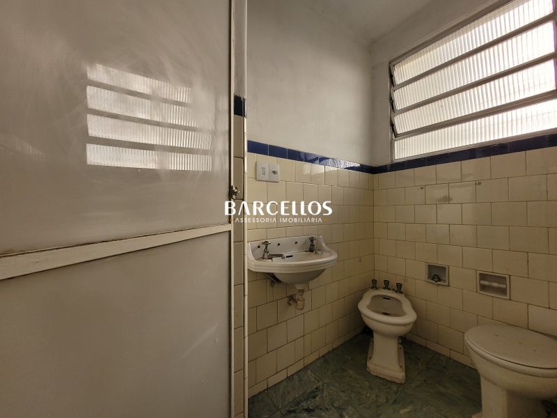 Apto com 3 quartos, 4 banheiros e 163m² à venda no bairro Centro, Porto Alegre