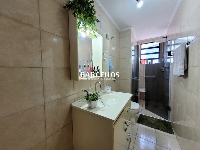 Apto com 3 quartos, 2 banheiros e 88m² à venda no bairro Azenha, Porto Alegre