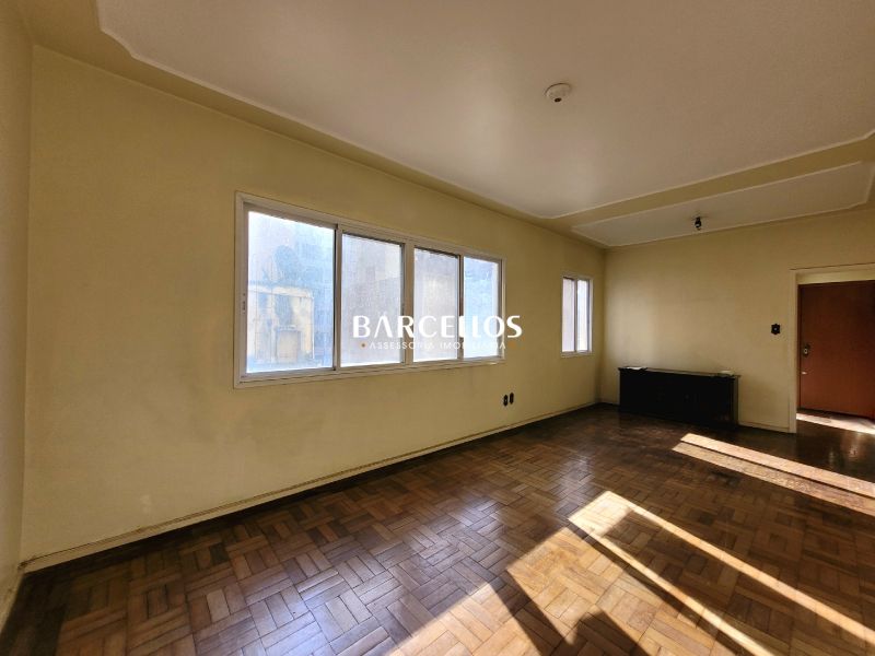 Apto com 3 quartos, 2 banheiros e 89m² à venda no bairro Centro, Porto Alegre