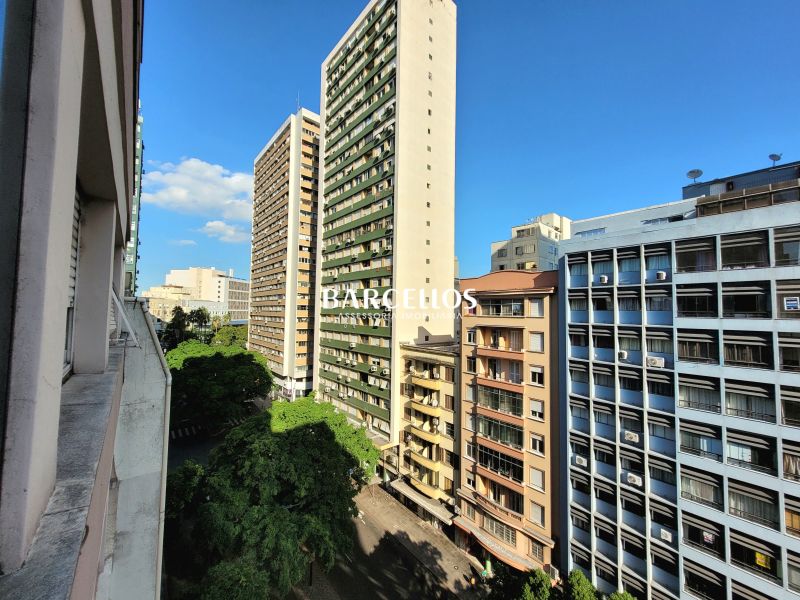 Apto com 3 quartos, 2 banheiros e 89m² à venda no bairro Centro, Porto Alegre