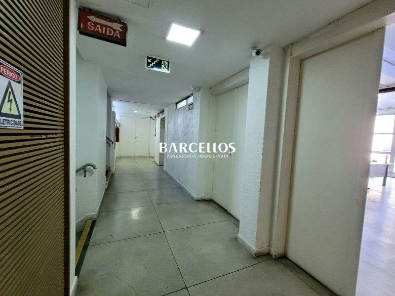 Sala com 1 quarto, 10 banheiros e 443m² à venda no bairro Centro, Porto Alegre