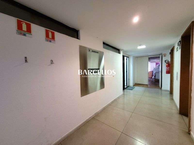 Sala com 1 quarto, 10 banheiros e 443m² à venda no bairro Centro, Porto Alegre