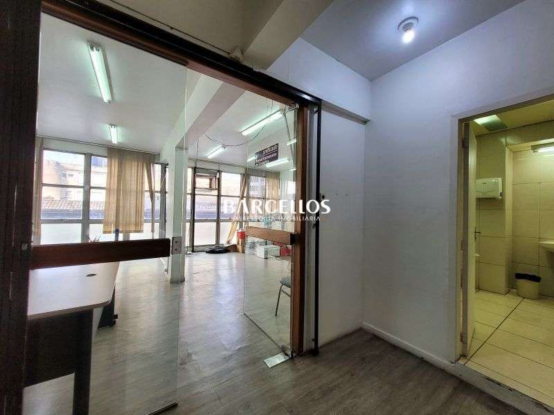 Sala com 1 quarto, 10 banheiros e 443m² à venda no bairro Centro, Porto Alegre