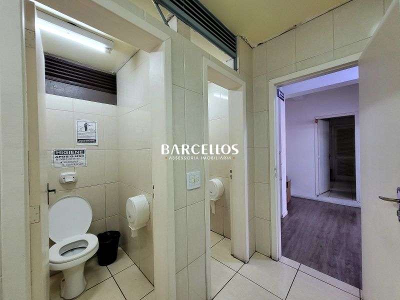 Sala com 1 quarto, 10 banheiros e 443m² à venda no bairro Centro, Porto Alegre