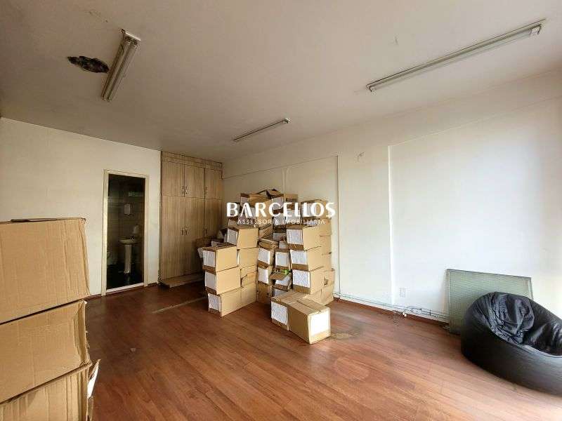 Sala com 1 quarto, 10 banheiros e 443m² à venda no bairro Centro, Porto Alegre