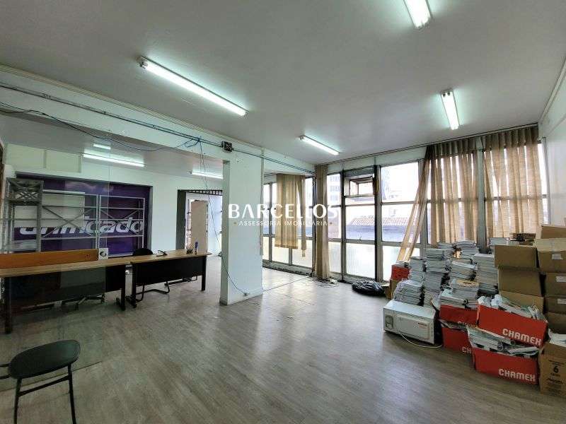 Sala com 1 quarto, 10 banheiros e 443m² à venda no bairro Centro, Porto Alegre