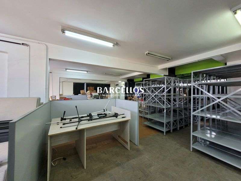 Sala com 1 quarto, 10 banheiros e 443m² à venda no bairro Centro, Porto Alegre