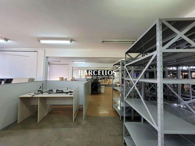 Sala com 1 quarto, 10 banheiros e 443m² à venda no bairro Centro, Porto Alegre