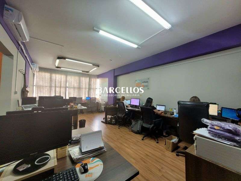 Sala com 1 quarto, 1 banheiro e 35m² à venda no bairro Centro, Porto Alegre