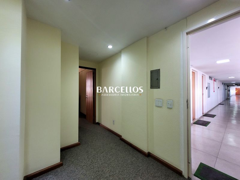 Sala com 1 quarto, 1 banheiro e 47m² à venda no bairro Centro, Porto Alegre