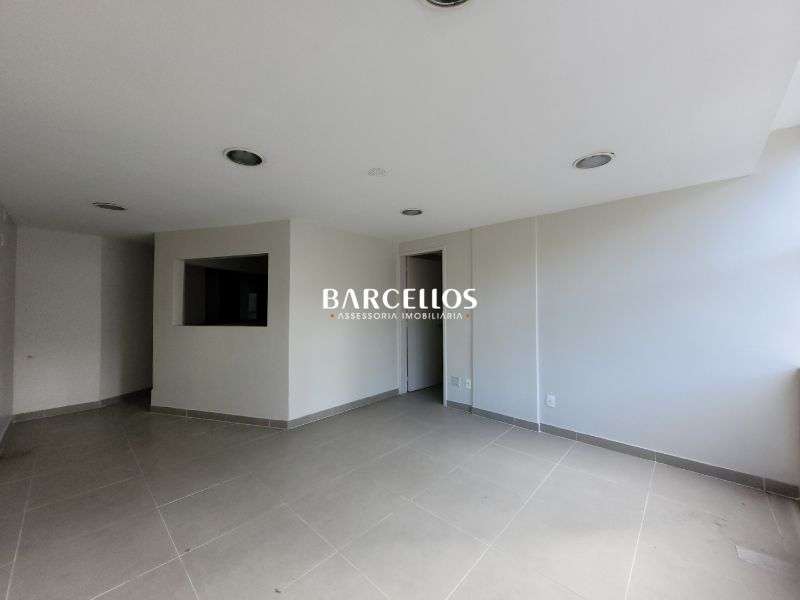 Sala com 3 quartos, 2 banheiros e 70m² à venda no bairro Centro, Porto Alegre