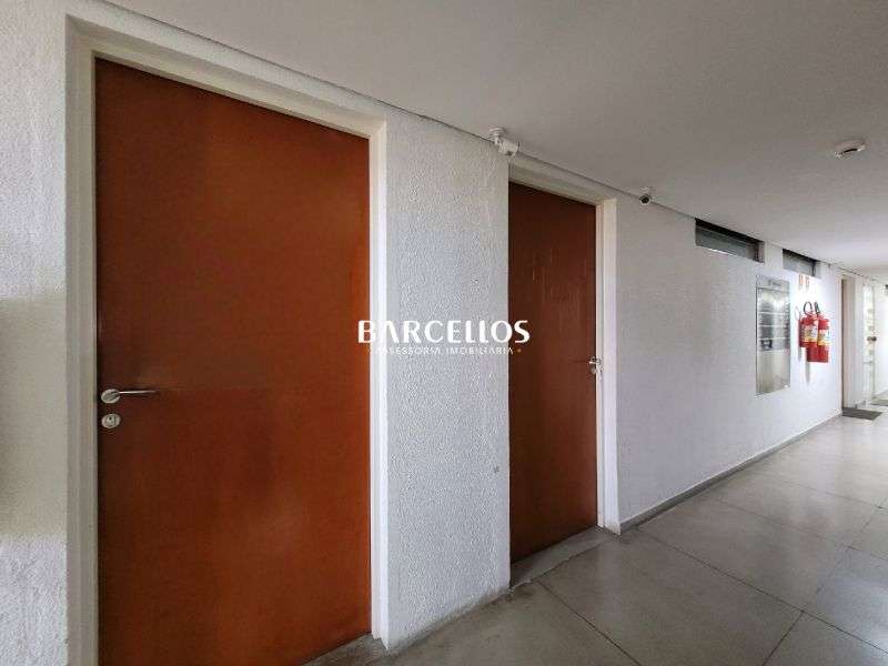 Sala com 3 quartos, 2 banheiros e 70m² à venda no bairro Centro, Porto Alegre