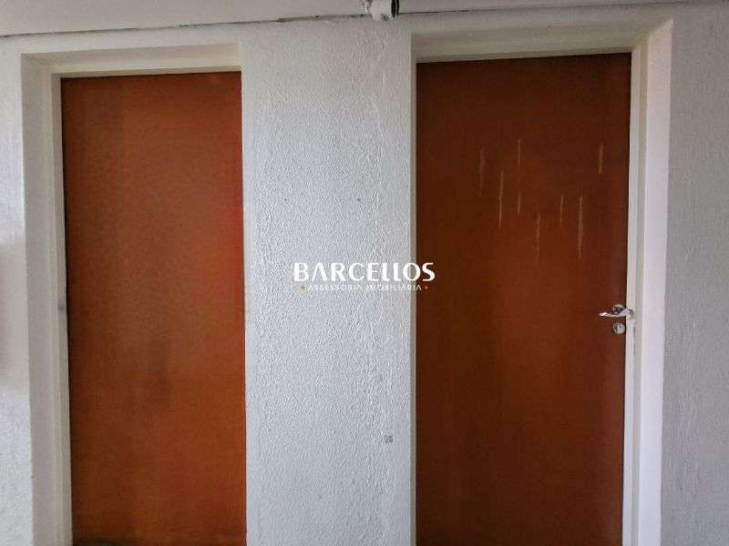 Sala com 3 quartos, 2 banheiros e 70m² à venda no bairro Centro, Porto Alegre