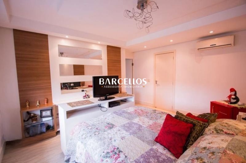 Casa com 5 quartos, 7 banheiros e 375m² à venda no bairro Jardim Carvalho, Porto Alegre