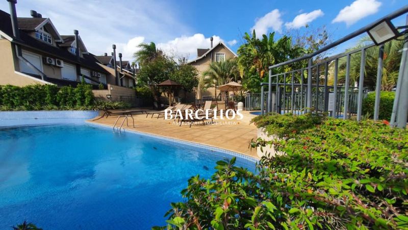 Casa com 5 quartos, 7 banheiros e 375m² à venda no bairro Jardim Carvalho, Porto Alegre