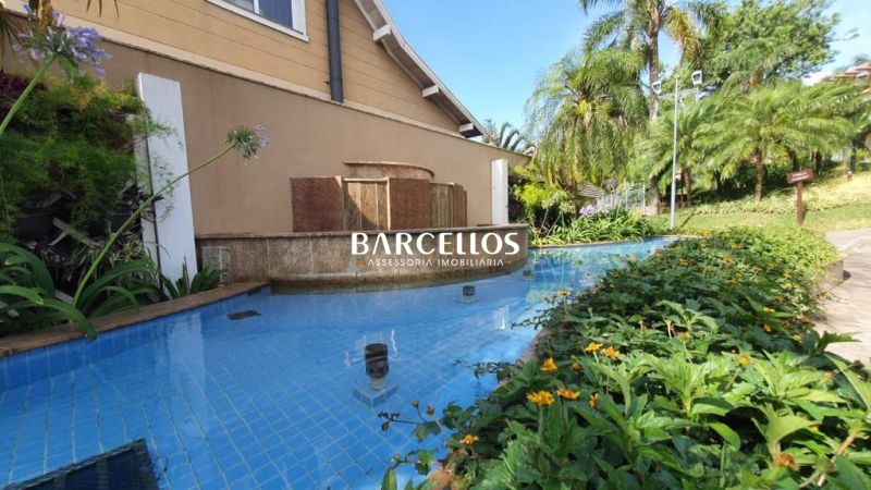 Casa com 5 quartos, 7 banheiros e 375m² à venda no bairro Jardim Carvalho, Porto Alegre
