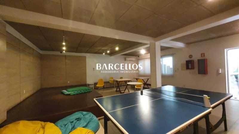 Casa com 5 quartos, 7 banheiros e 375m² à venda no bairro Jardim Carvalho, Porto Alegre