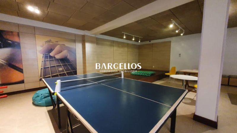 Casa com 5 quartos, 7 banheiros e 375m² à venda no bairro Jardim Carvalho, Porto Alegre