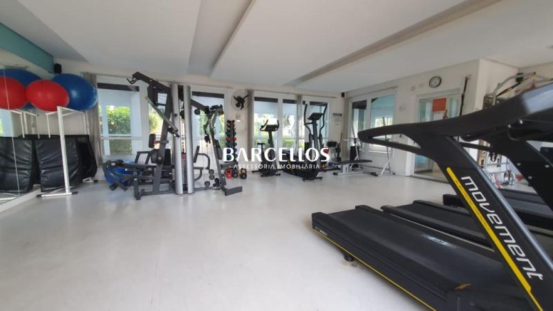 Casa com 5 quartos, 7 banheiros e 375m² à venda no bairro Jardim Carvalho, Porto Alegre