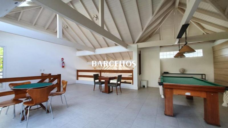 Casa com 5 quartos, 7 banheiros e 375m² à venda no bairro Jardim Carvalho, Porto Alegre