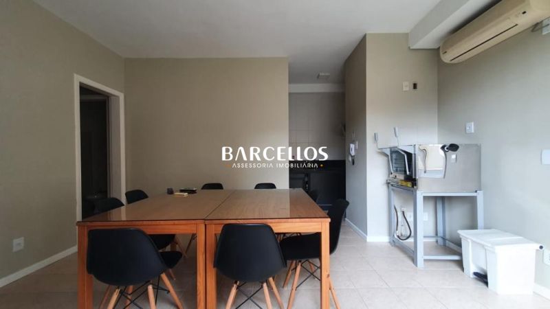 Casa com 5 quartos, 7 banheiros e 375m² à venda no bairro Jardim Carvalho, Porto Alegre