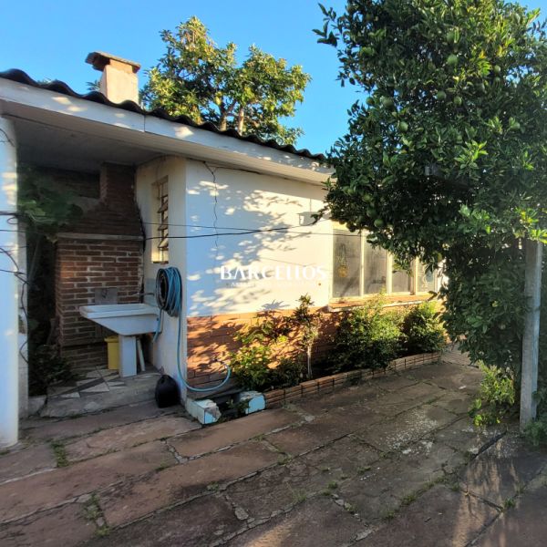 Casa com 4 quartos, 4 banheiros e 135m² à venda no bairro Sao Jose, Porto Alegre